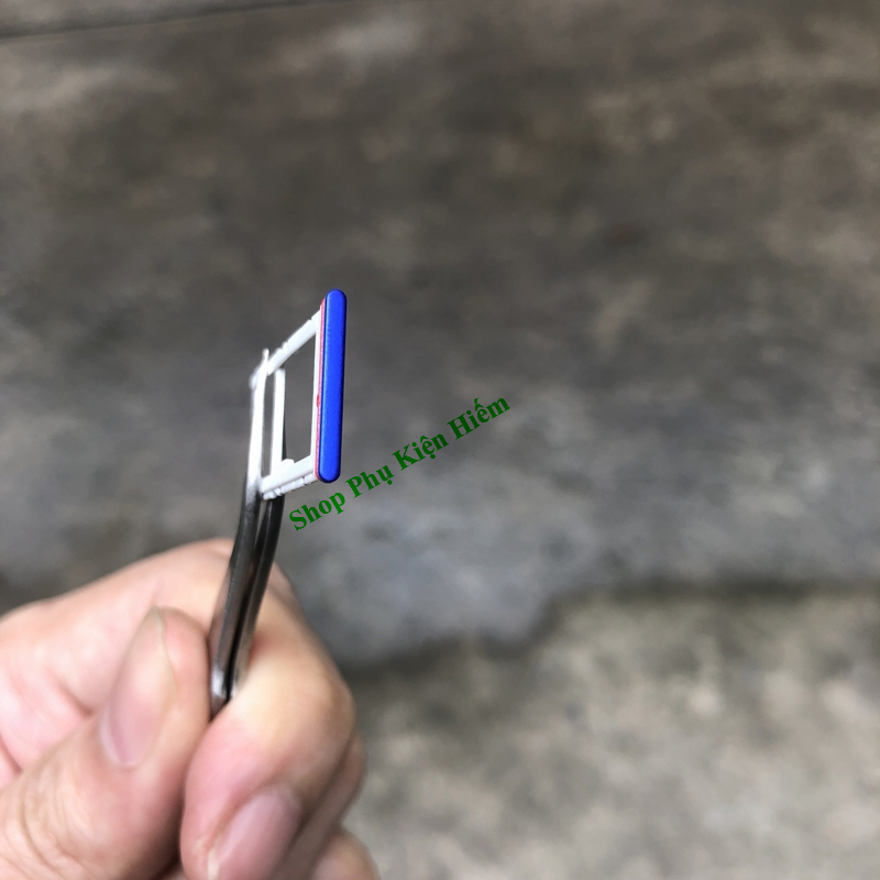 Khay sim – kính camera Redmi K30 4G