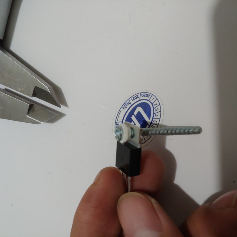 Long đền nhựa lót sò lót cách điện( giá gồm 10 cái)