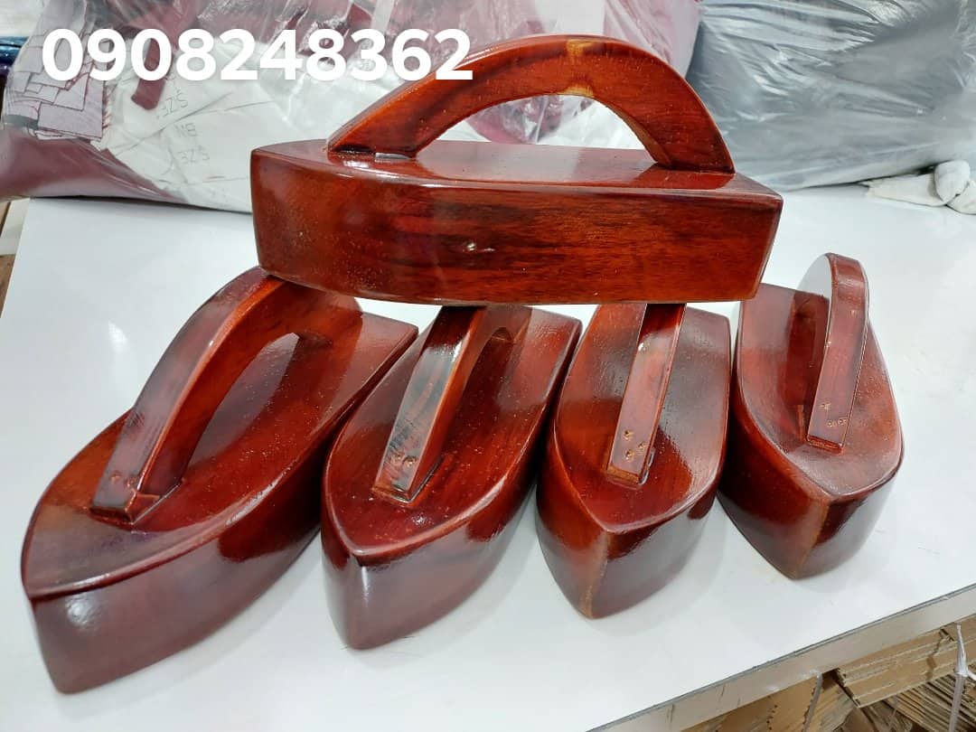 Cục gỗ ủi quần ao