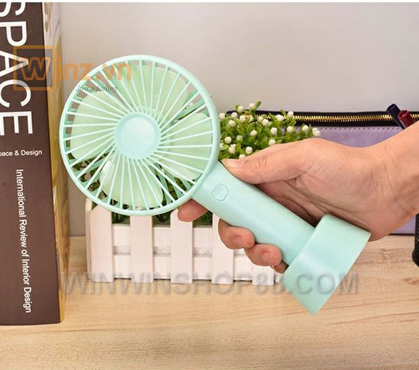 QUẠT MINI 4 CÁNH SS-2 DÙNG PIN SẠC- CÓ ĐẾ