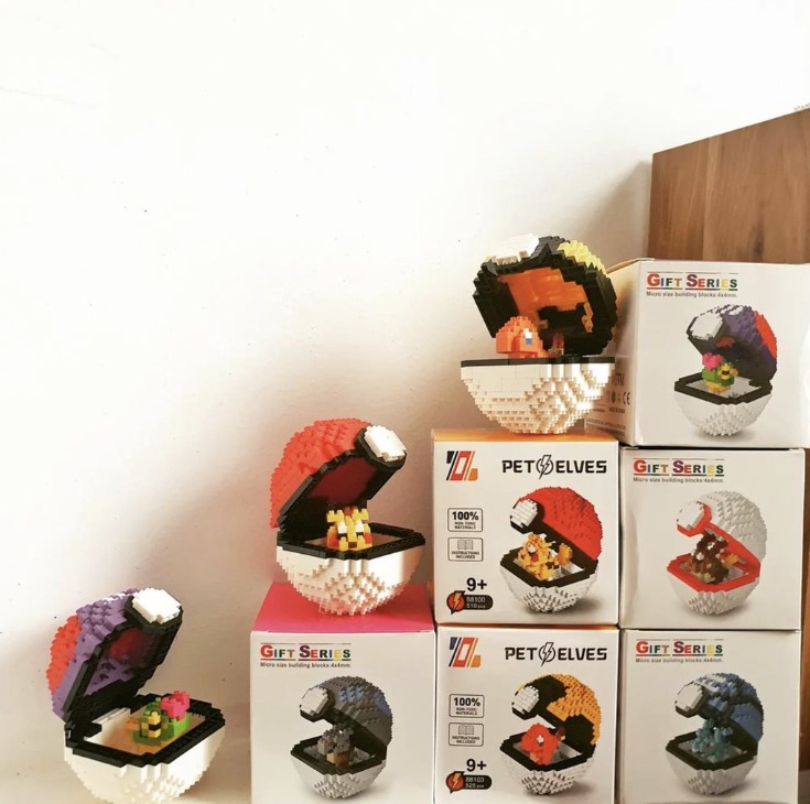 Mô hình lắp ghép Pokemon dạng Pokeball