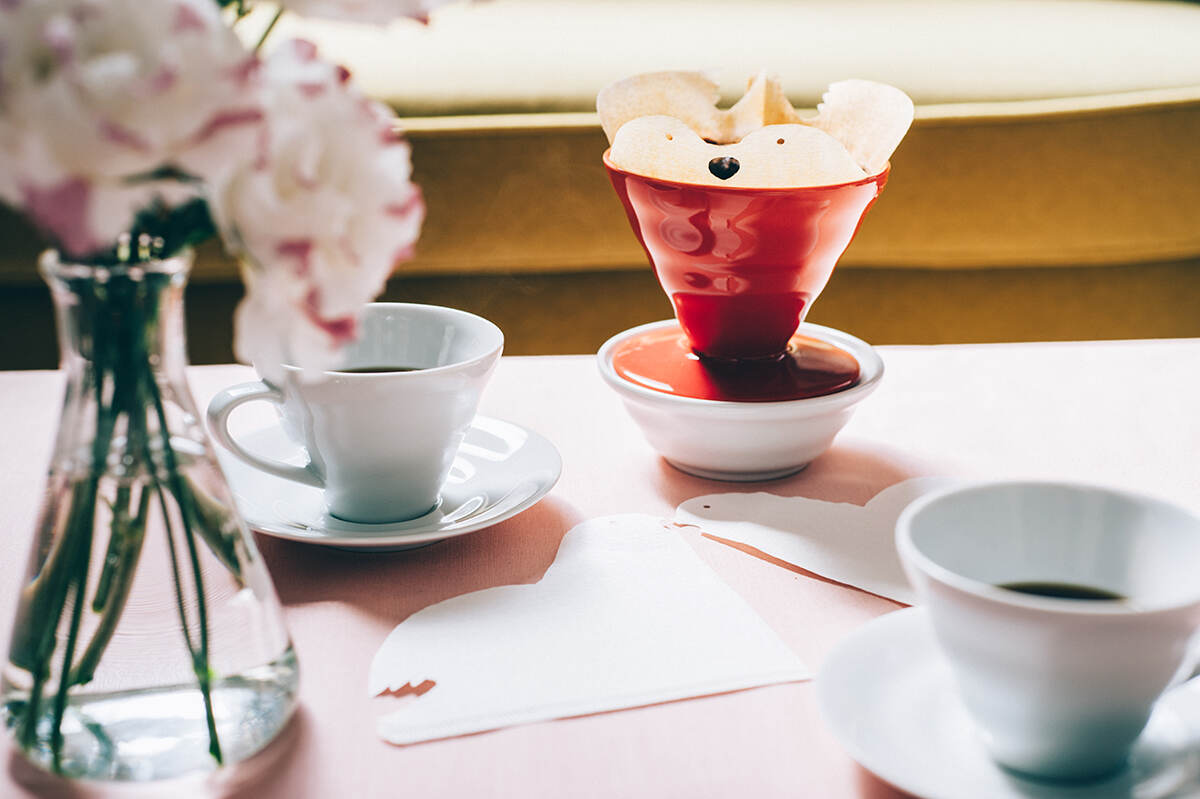 Phễu V60 sứ pha cà phê Hario V60 Coffee Dripper Ceramic size 02 VDCR-02-R (sứ Đỏ)
