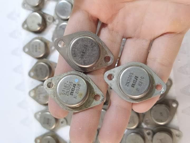 Sò sắt 2N3055 tháo máy  RK-40 HC-140