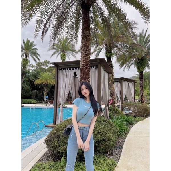 Áo thun croptop Feel body