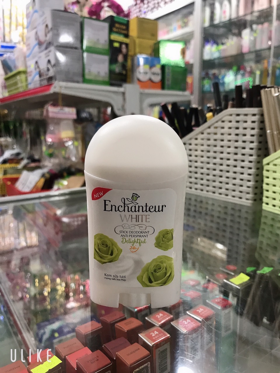 Sáp khử mùi enchanter chai 40ml