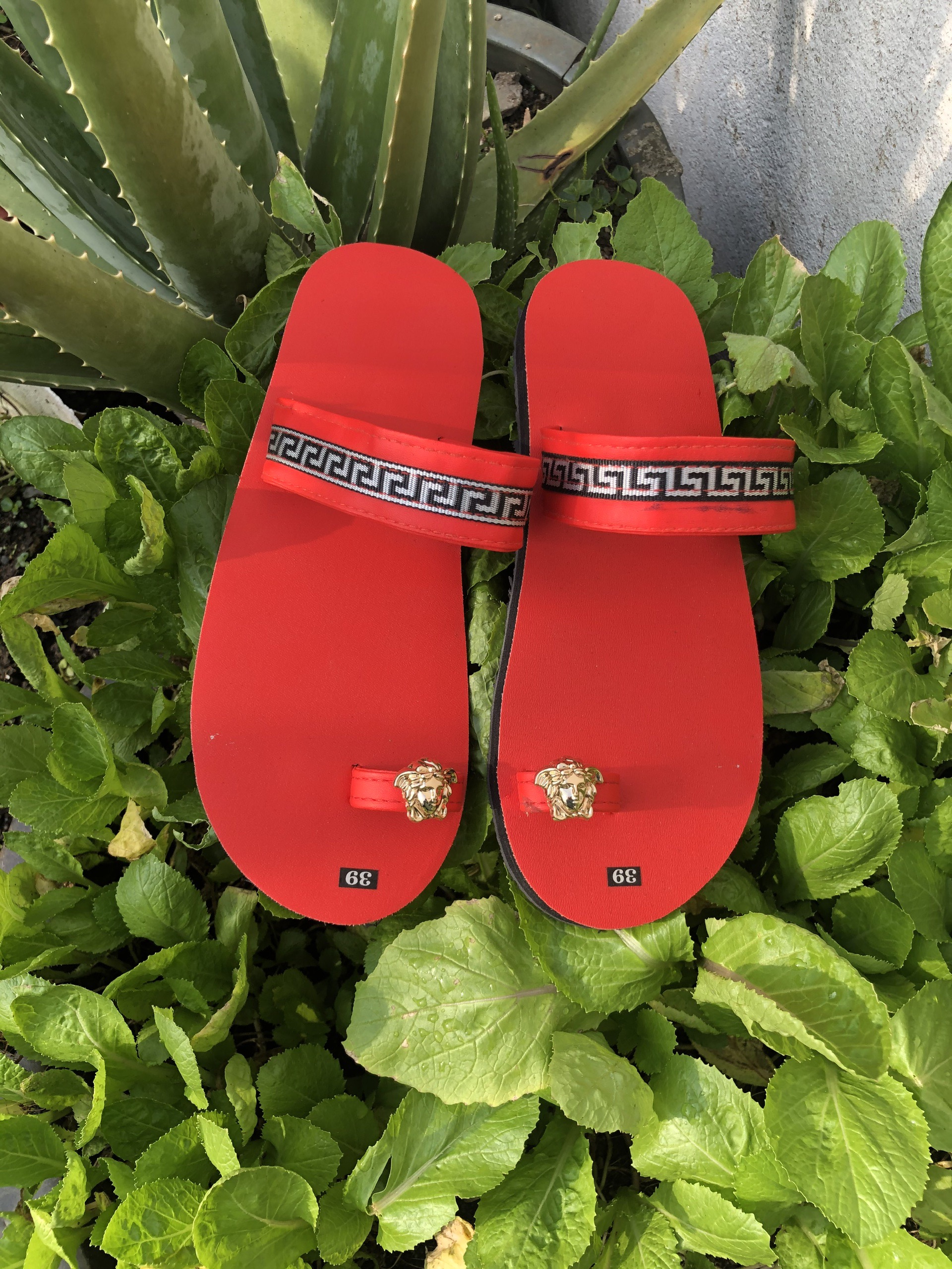 dép cặp nam nữ ( đế đỏ quai đỏ ) đủ màu đủ size