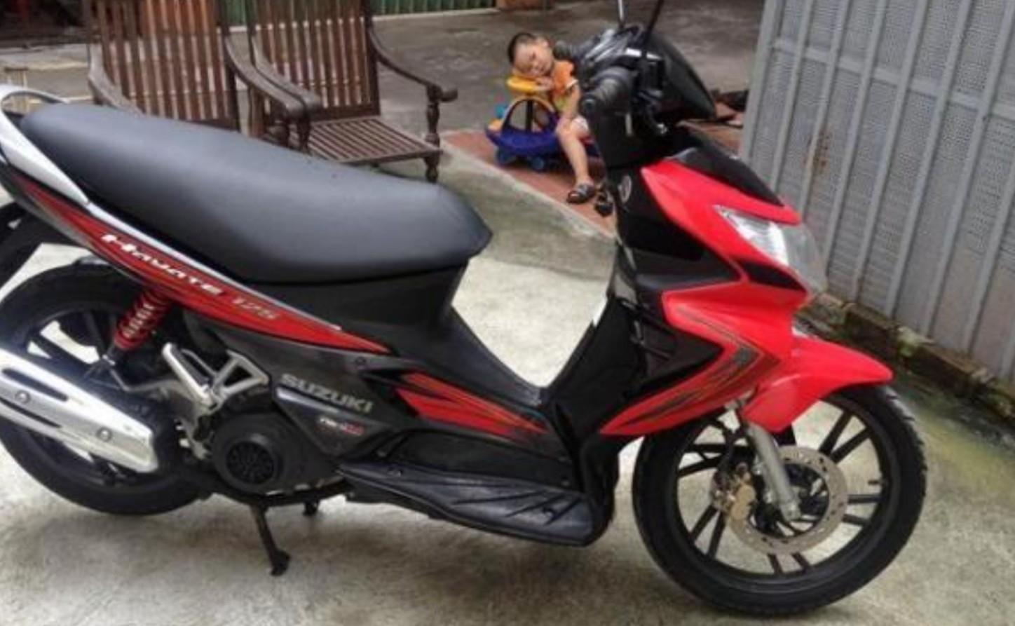 Tem rời  dán xe hayate
