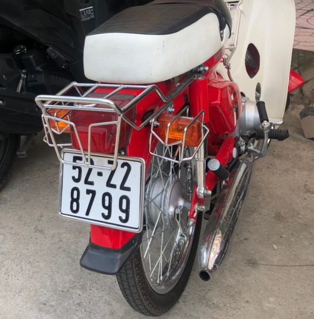 BAGA BẢO VỆ ĐÈN HẬU XE CUB 82 SẮT XI