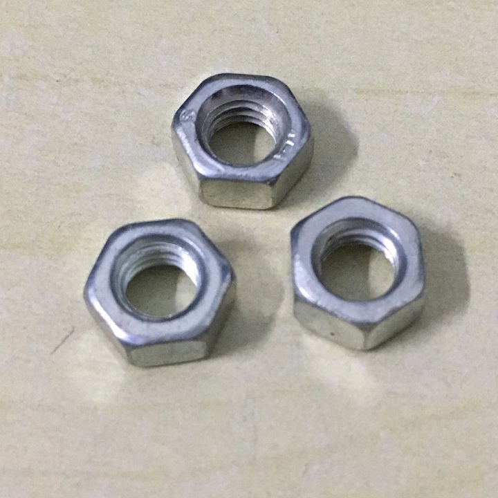 50 con -tán m5 - đai ốc - ecu