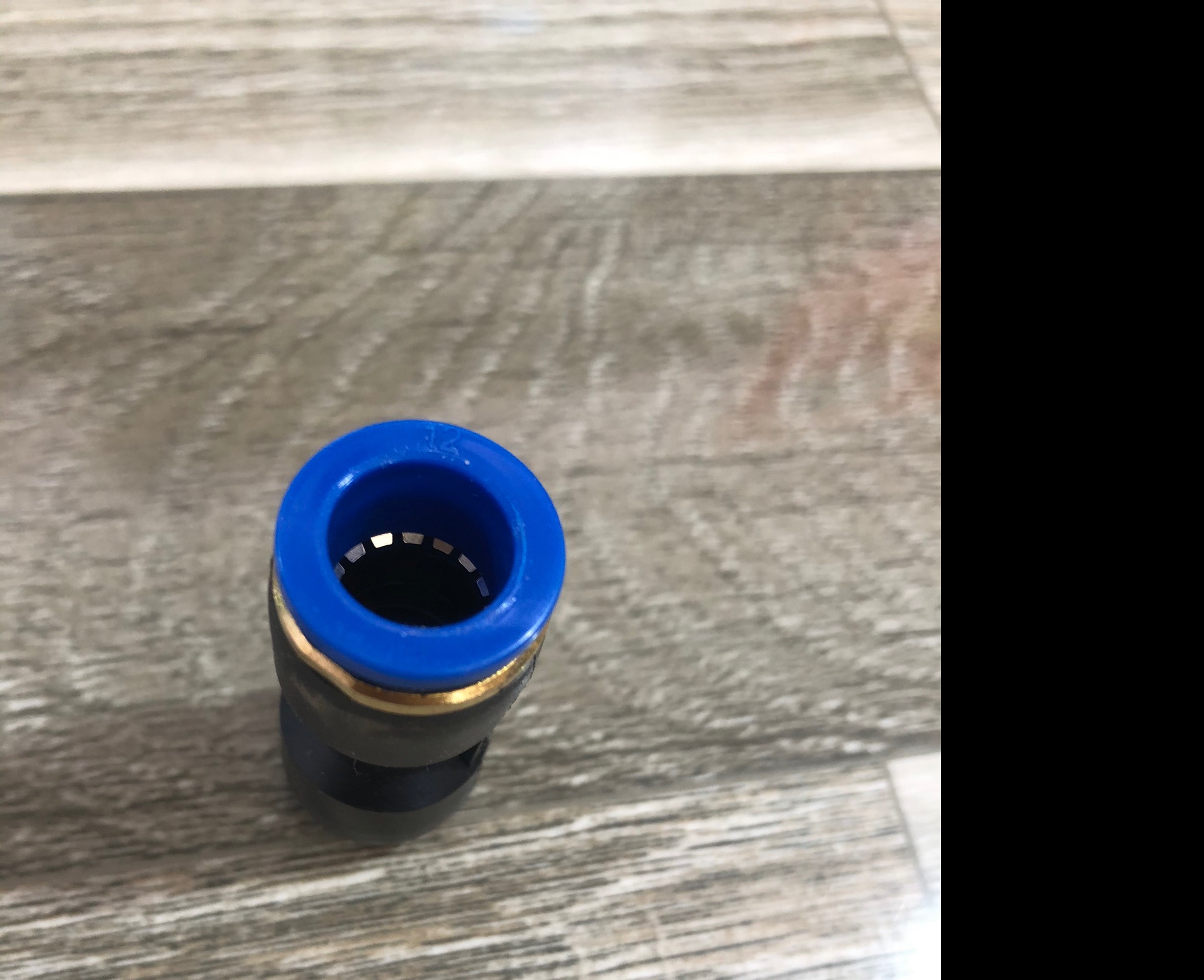 Cút nối nhanh phi 10*12 thẳng nhựa cho ô tô