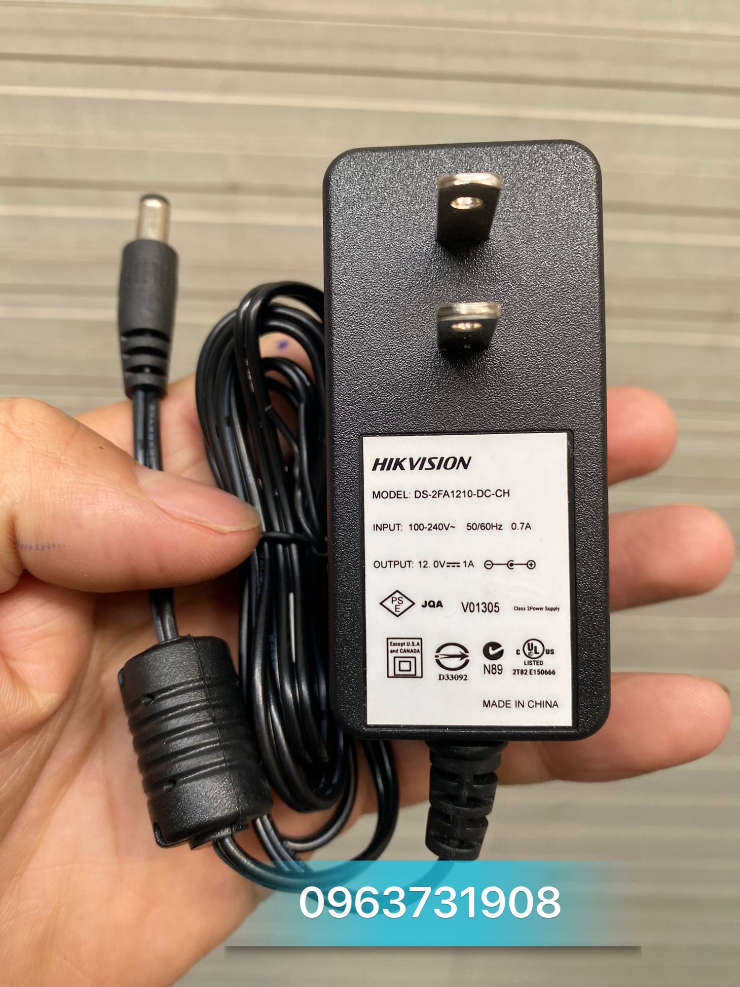 Bộ nguồn cho mắt camera Hikvison 12V