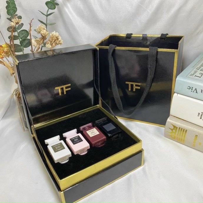 set nuoc hoa mini tomford 4pcs moi chai 7,5ml
