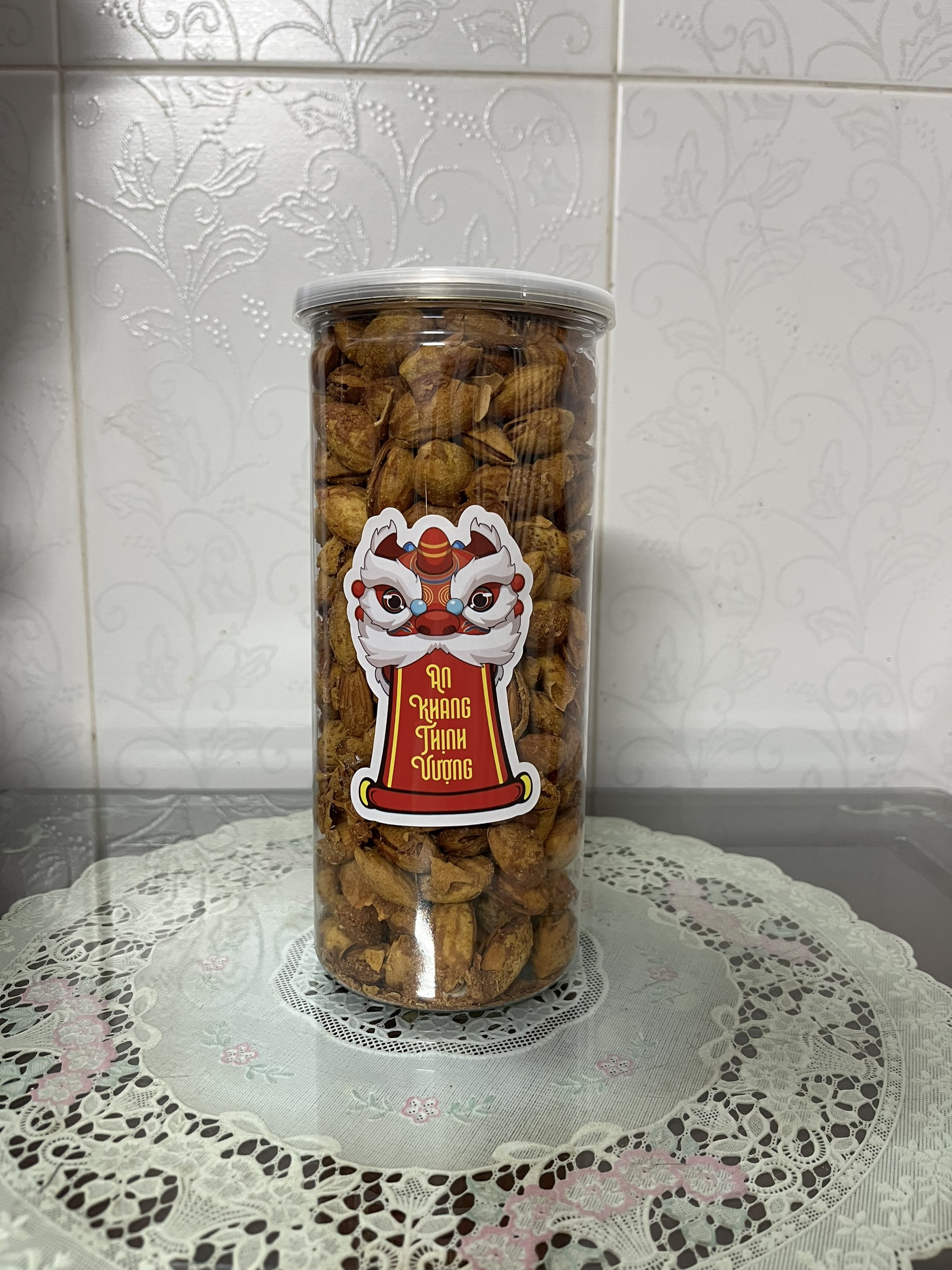 100 Tem dán Tết - "LÂN" - 8X5.4CM