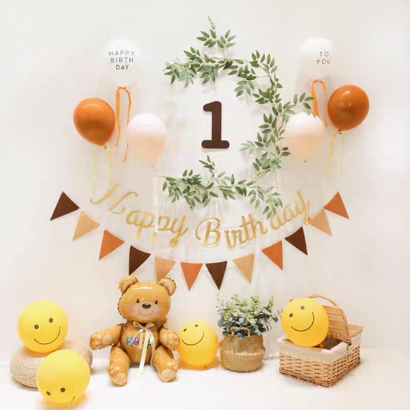 (Đầy đủ phụ kiện hỗ trợ ) Set trang trí sinh nhật kèm số tuổi chất liệu dạ dán , mẫu mới