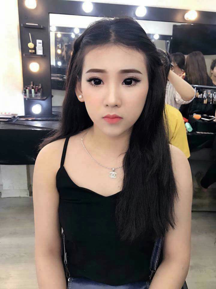 Kính Áp Tròng Màu Đen ( 1 năm)