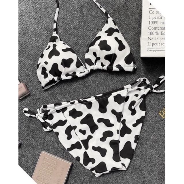 Bikini 2 mảnh hoạ tiết bò sữa.