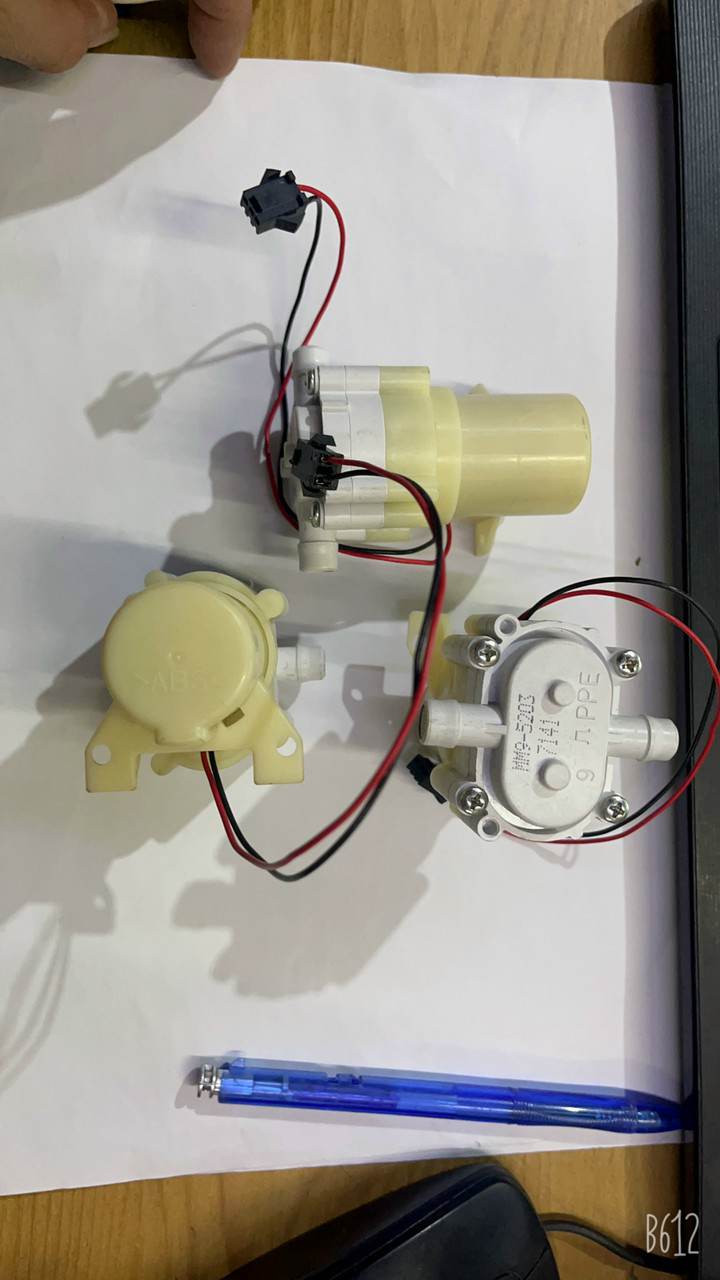 Bơm Nước Làm Đá 12v Tủ Lạnh Hitachi Chính Hãng