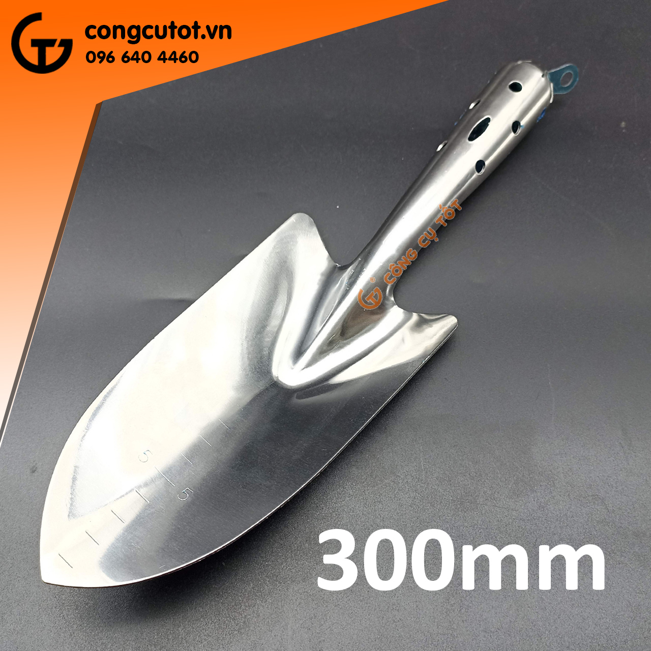 Xẻng xúc đất - xẻng nhổ cỏ trồng cây
