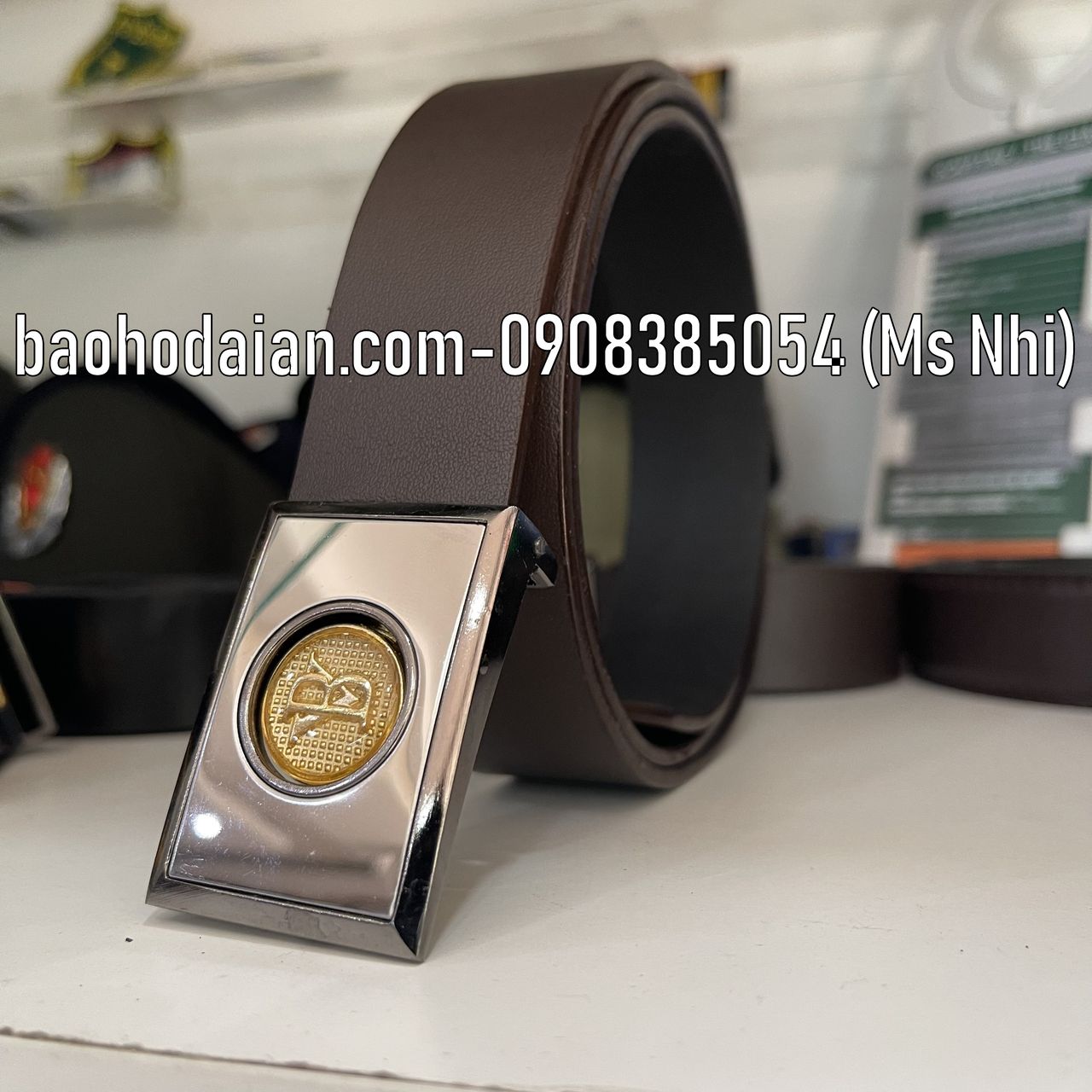 Thắt lưng bảo vệ mặt trong kèm chữ BV