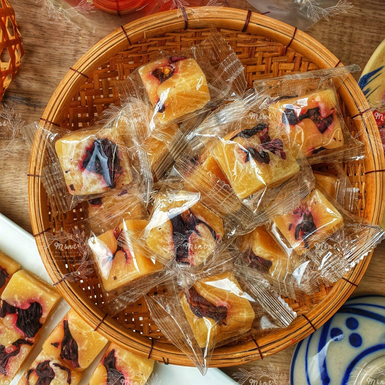 Trà Hoa Atiso Đỏ (Trà Hoa Hibiscus) Đường Phèn Mật Ong - Hộp 20 Viên