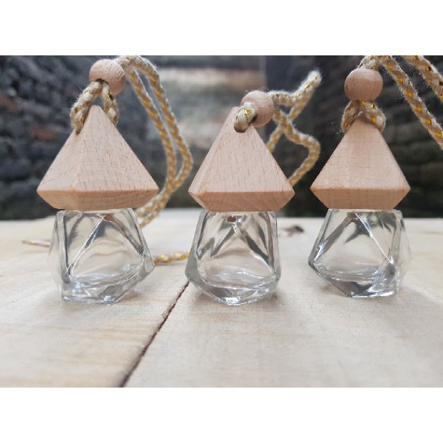 Vỏ lọ tinh dầu treo xe