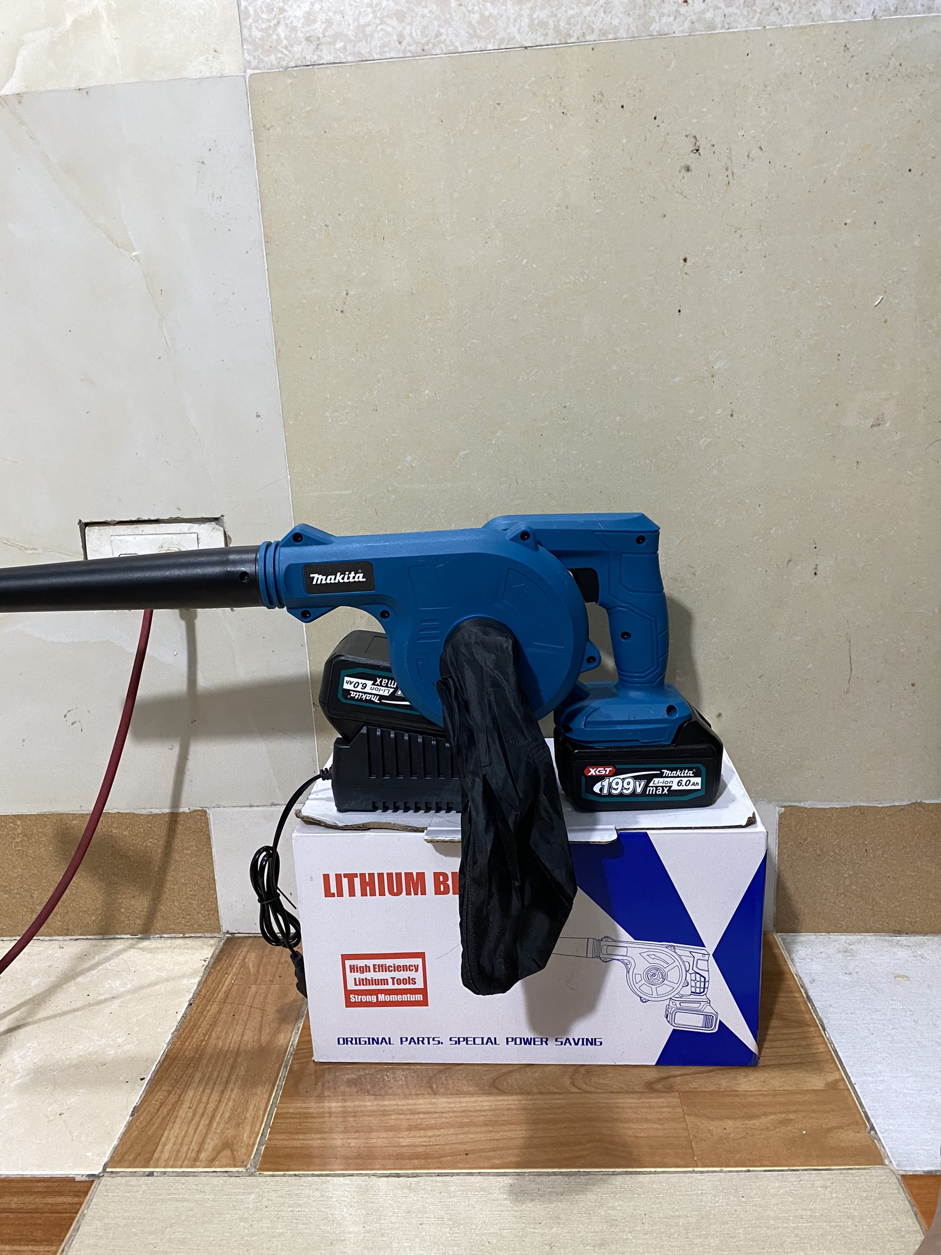 Máy thổi bụi pin Makita - Máy thổi bụi hút bụi 2 chiều