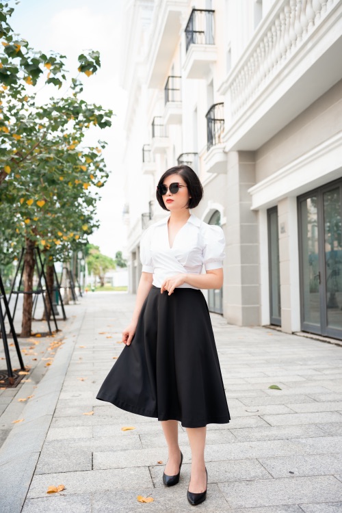 Áo croptop buộc dây eo CLARA MARE BLS4018