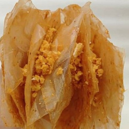 bánh tráng muối nhuyễn tỏi phi siêu cay