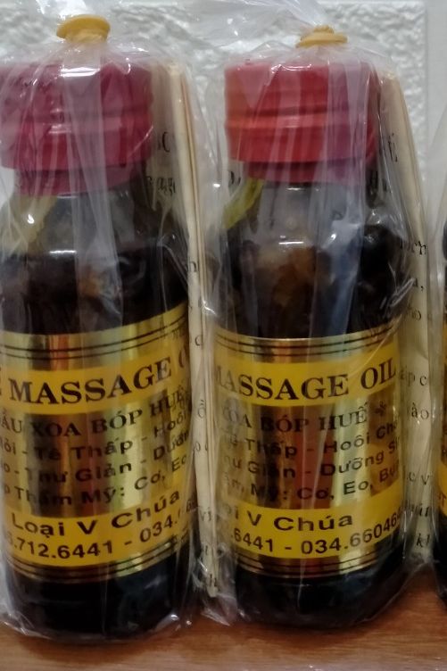 2 Dầu xoa bóp massage Huế