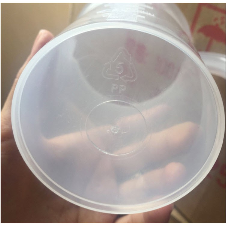 [HCM]Ca nhựa chia vạch 500ml
