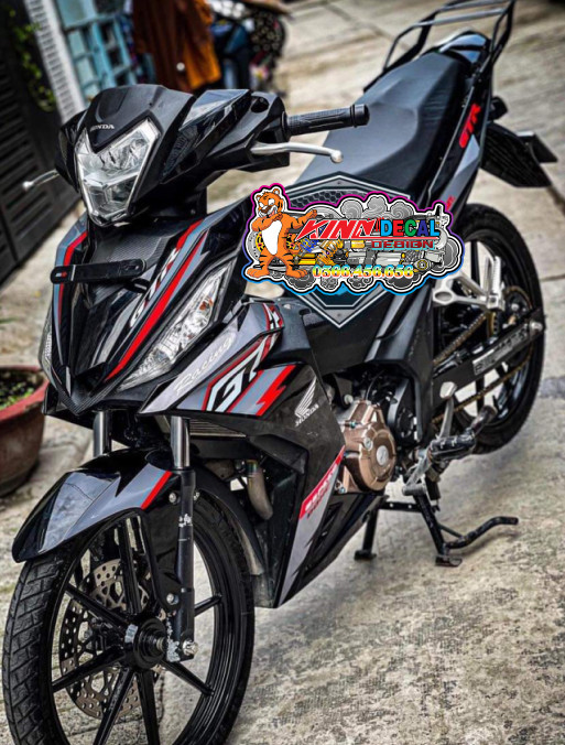 Tem Rời Winner mẫu GTR màu đen xám đỏ trắng