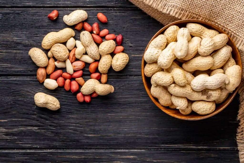 Lạc (đậu phộng) đỏ/ trắng chưa rang 500gram