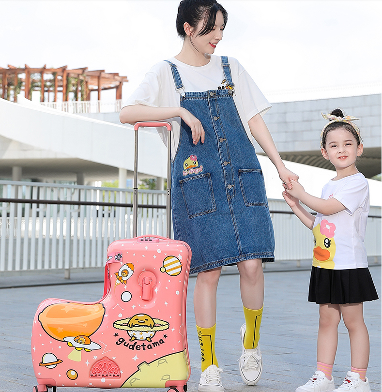 Vali B.Duck có ghế ngồi cho bé size 20-24 ( Phiên bản đĩa bay trứng vỡ hồng)