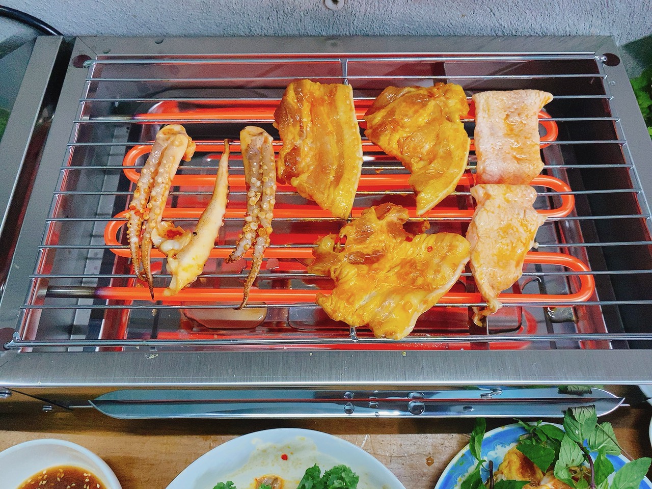Bếp nướng BBQ dùng điện . Inox