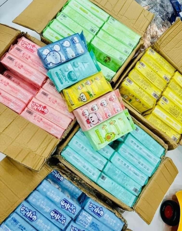 KHĂN ƯỚT MINI BỎ TÚI (1 BỊCH 8 GÓI NHỎ)