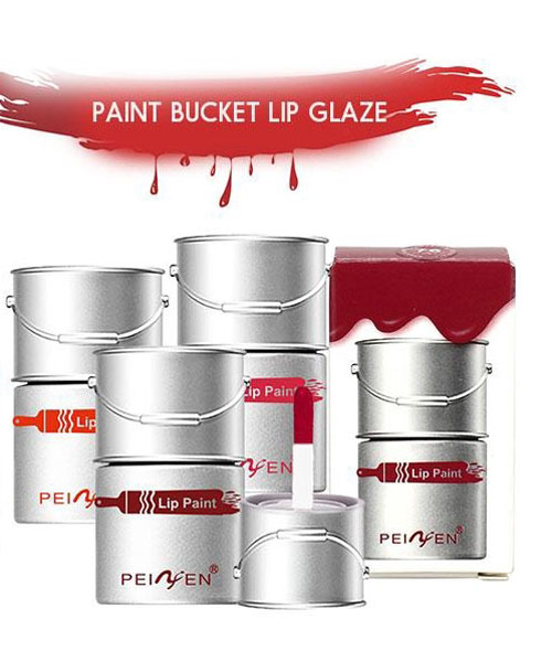 Red tone matte lipstick