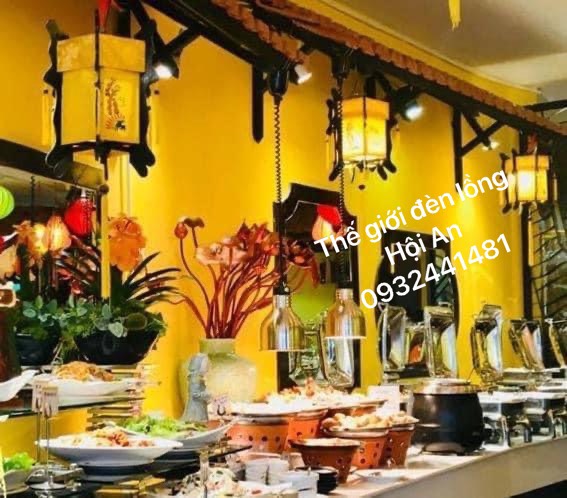 cặp Đèn lồng lục giác Hội An khung gỗ cỡ 50cm