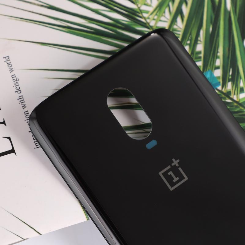 Thay nắp lưng oneplus 6t chất lượng miễn phí công thay