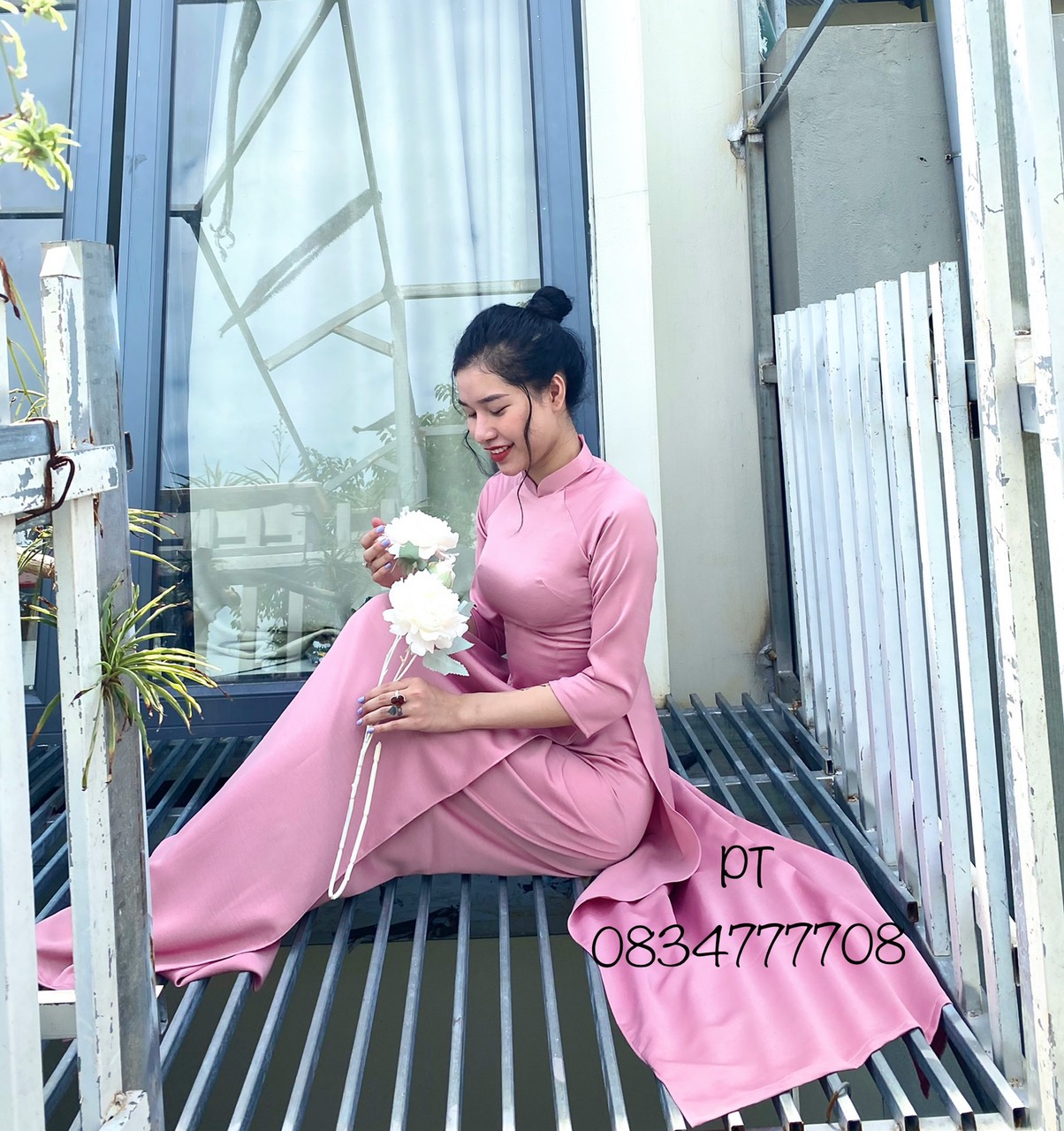 Áo dài lụa tây thi trơn cổ 2 phân cao cấp