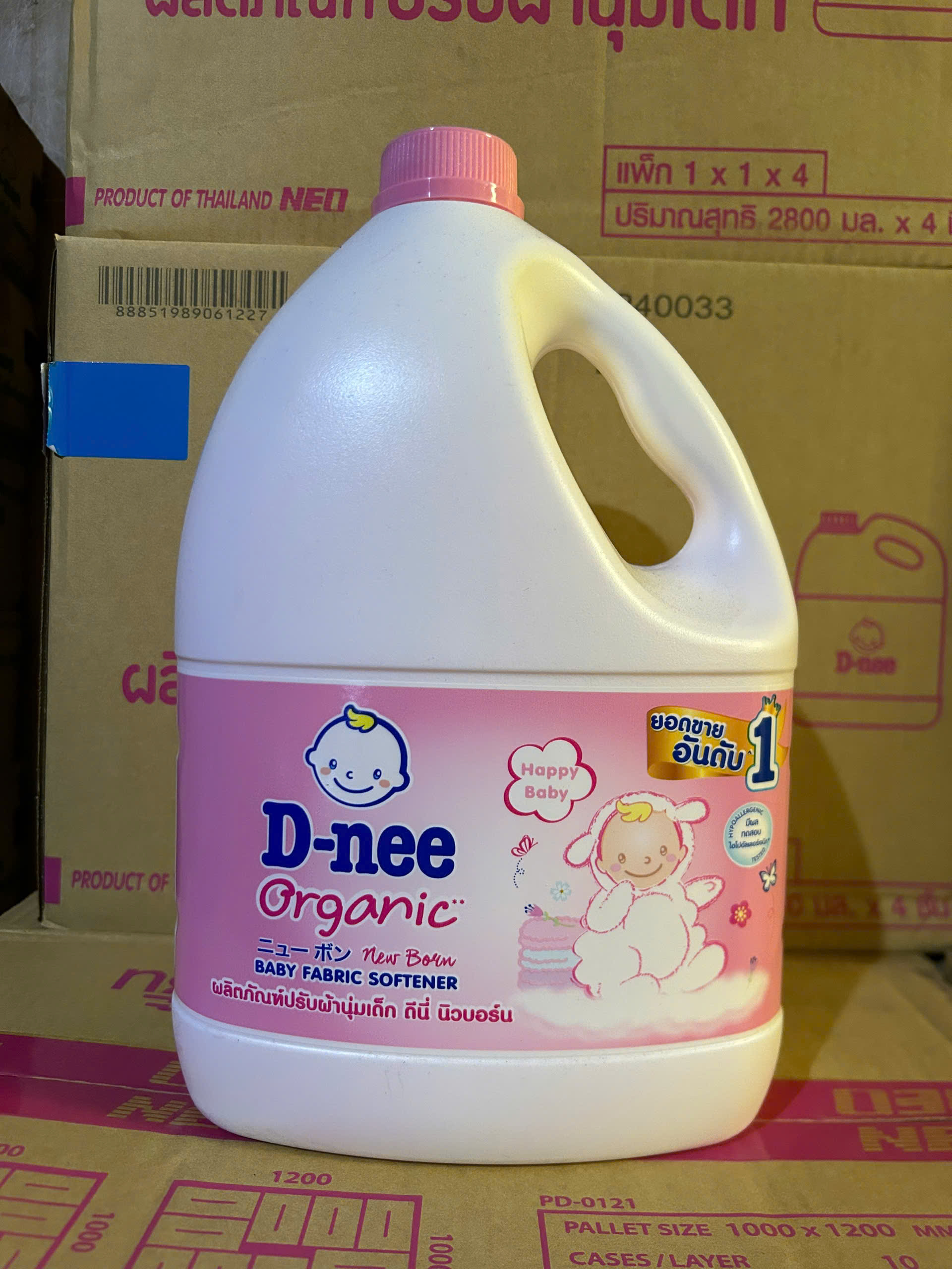 [HCM]Nước Xả Vải Dnee hàng Thái Lan 2800ml - Hồng