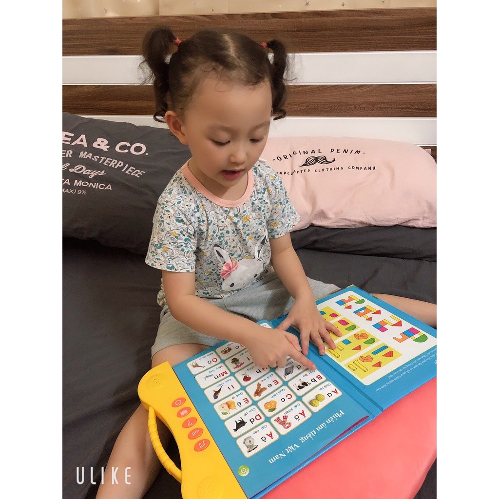 Sách điện tử song ngữ cho bé