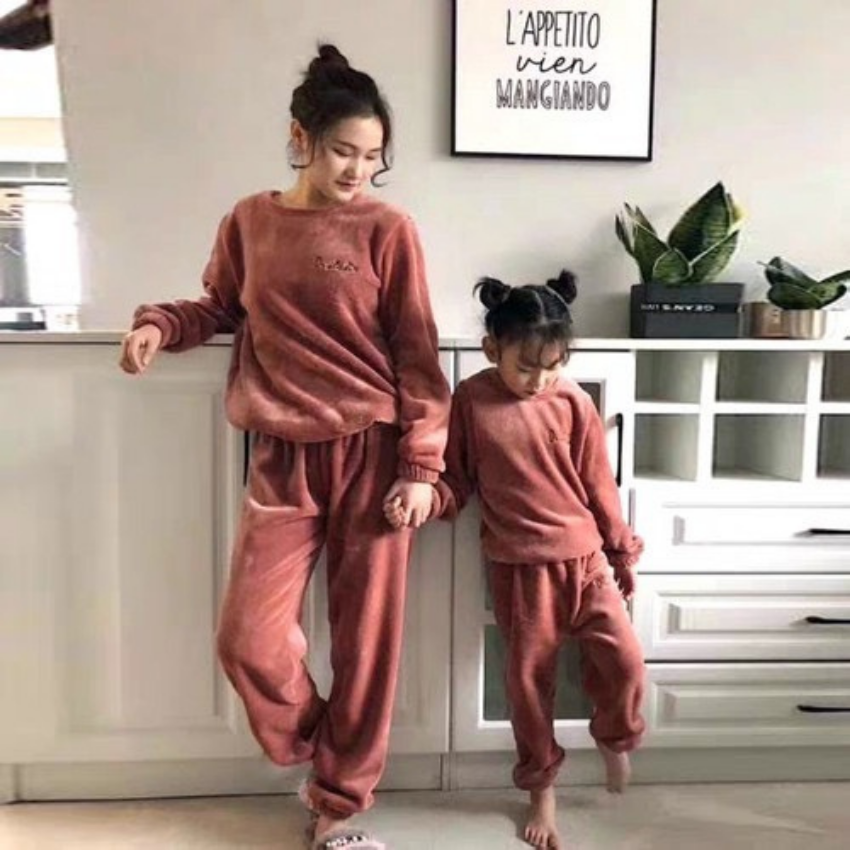 Bộ đồ cho mẹ và bé chất lông cừu siêu ấm - Q49482