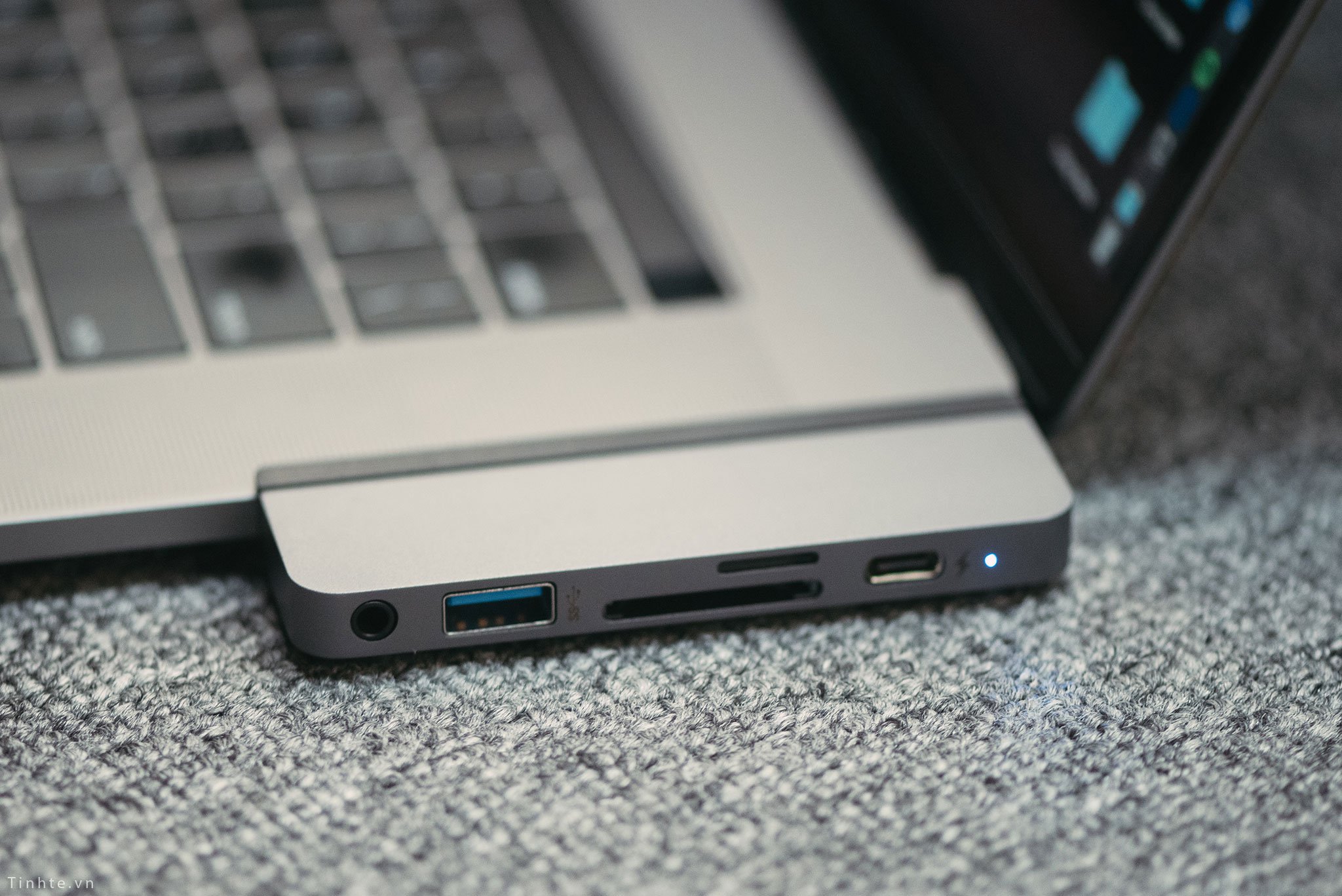 Cổng chuyển/ Hub USB-C 6in1 HyperDrive Dành Cho iPad/Macbook/Laptop/Smartphone