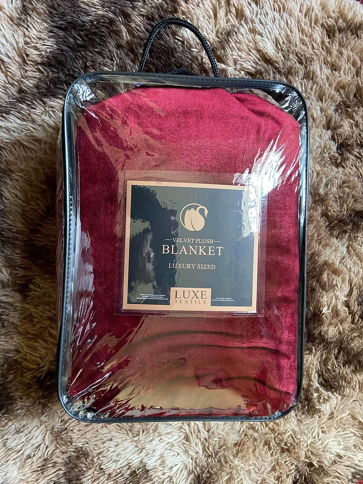 Chăn Lông Thỏ Blanket Loại 2.3Kg - Siêu Mềm, Mịn - Đỏ Đô