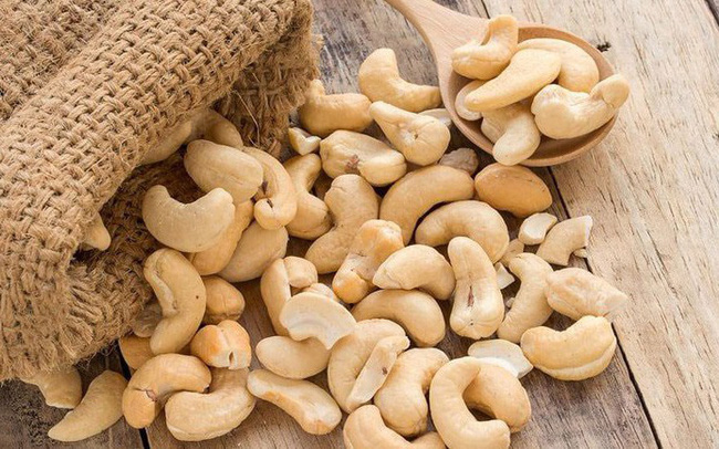 Hạt điều vỡ tách vỏ ( 200 gram , 500 gram , 1 kg )