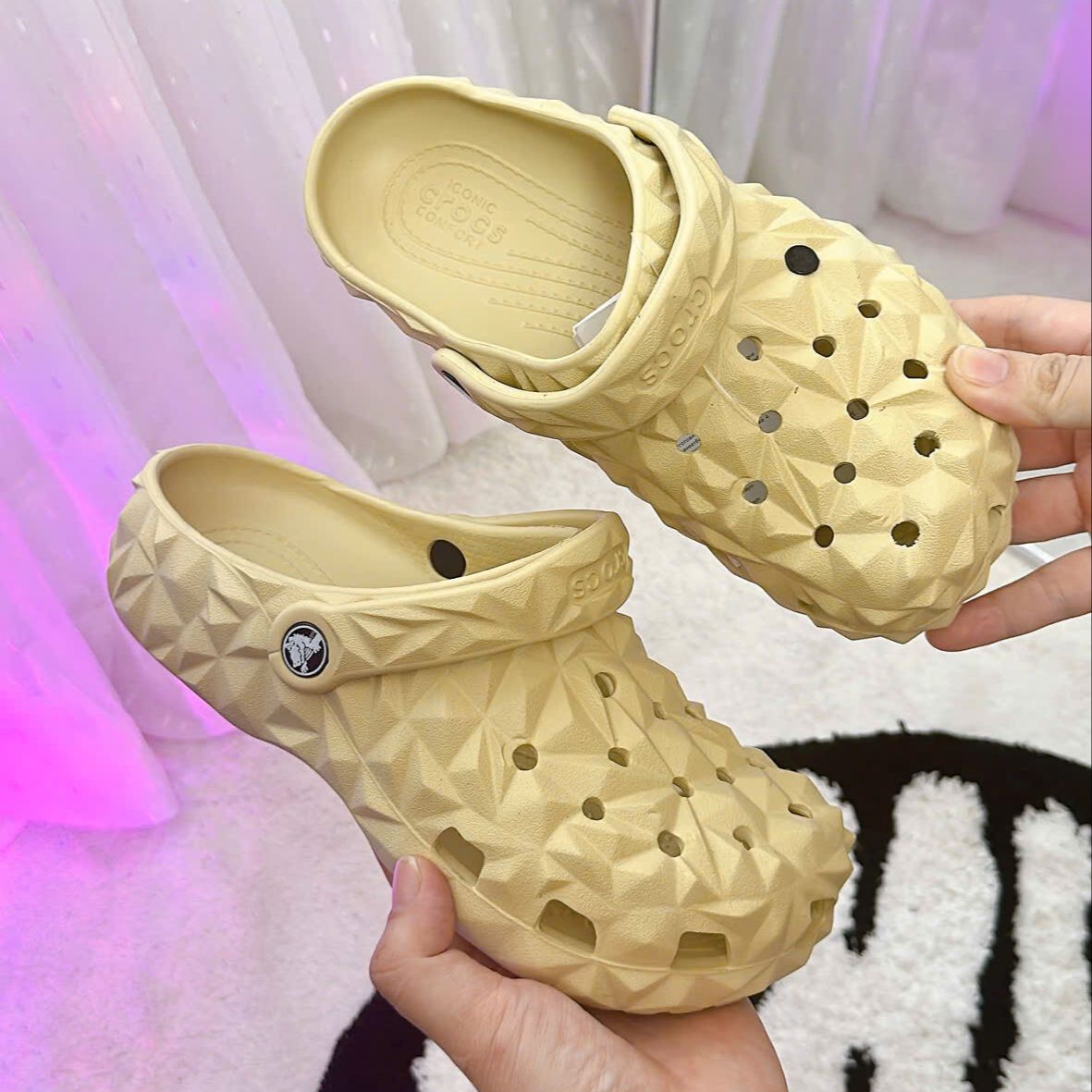 Dép Cross Sầu Riêng [Tặng 10 jitbitz + Vớ ] giày sục Kim Cương cá sấu quai ngang Nam Nữ ÊM NHẸ - Form CHUẨN