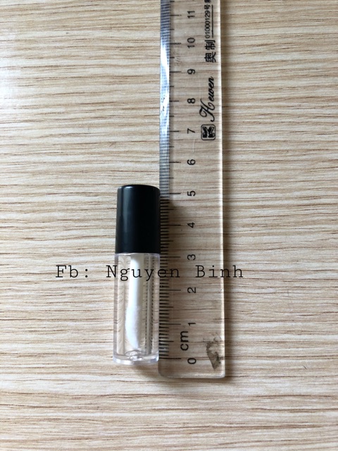 COMBO 2 CHIẾC Vỏ Đựng Son Kem Mini 1,3Ml