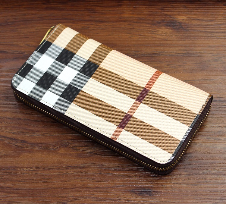 Ví Clutch Da BB Kẻ Sọc Sang Trọng
