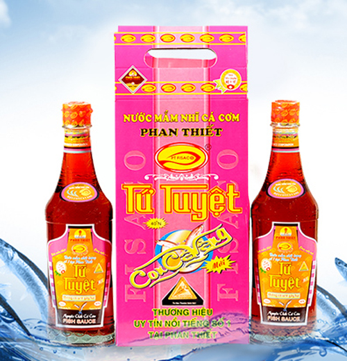 Nước mắm tứ tuyệt hiệu con cá vàng pt fisaco - xách 2 chai 490ml 40 độ đạm