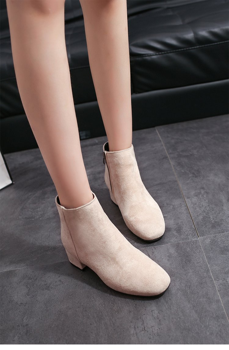 Giày boot ống da lộn đế vuông mũi vuông S128
